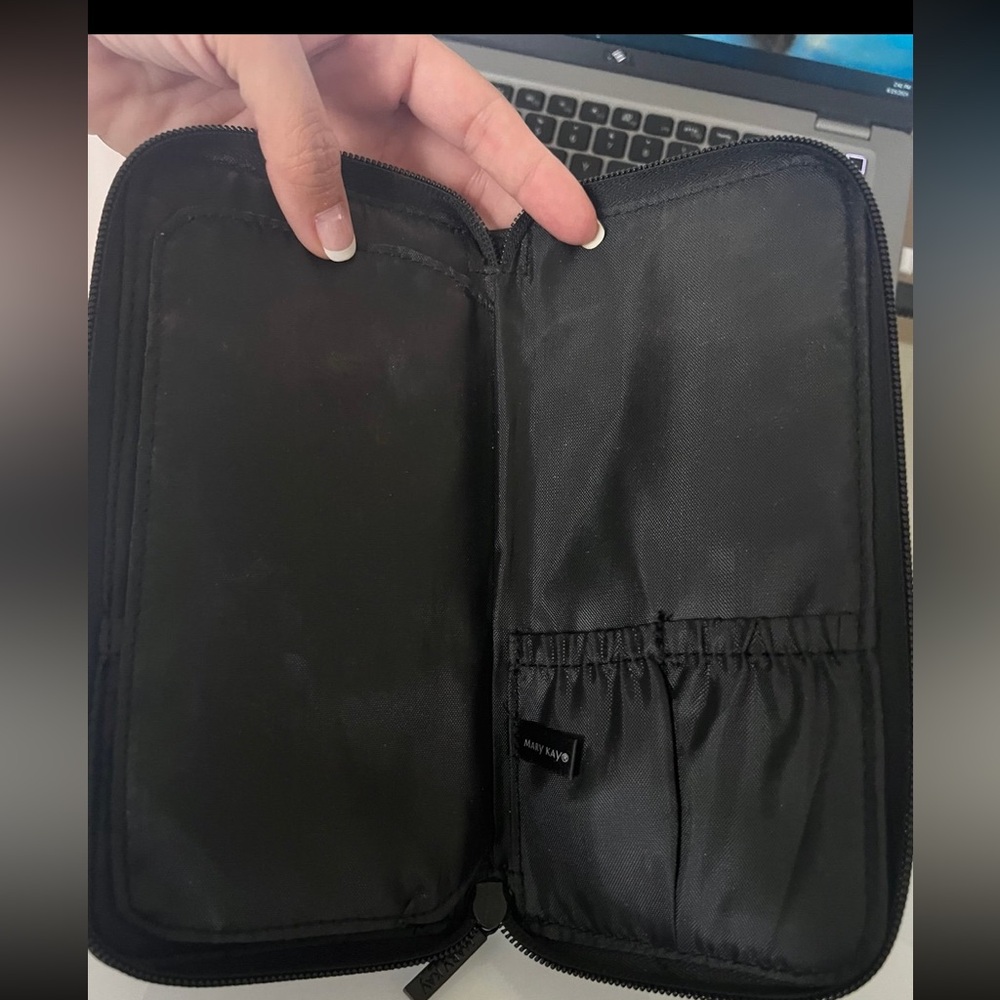 Mary Kay brush case. Used but in good shape.